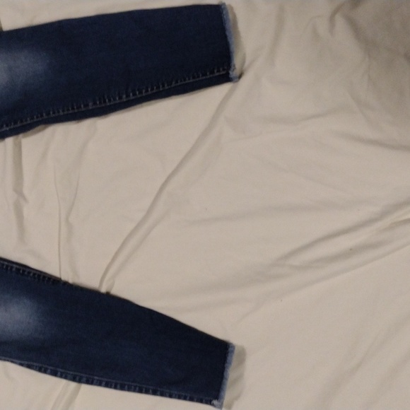 7 for all mankind Woman's Blue Jeans Distressed Skinny Ankle 26 - Picture 4 of 7